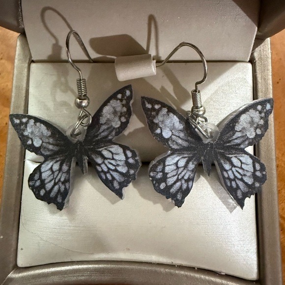 Butterfly Dangle Earrings - Picture 1 of 1
